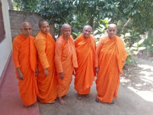 Bhikkhunis at Gunatillake Aramaya, Sri Lanka.