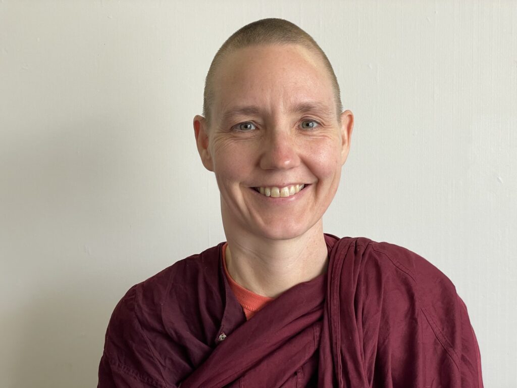 Adhimutti Bhikkhuni