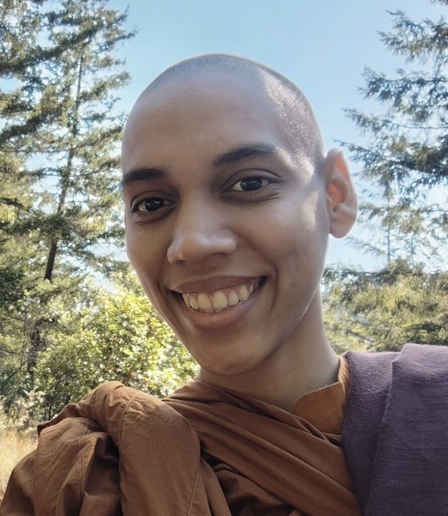 Bhikkhunī Averā
